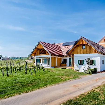 Kloechberg Relaxing & Living Dom wakacyjny